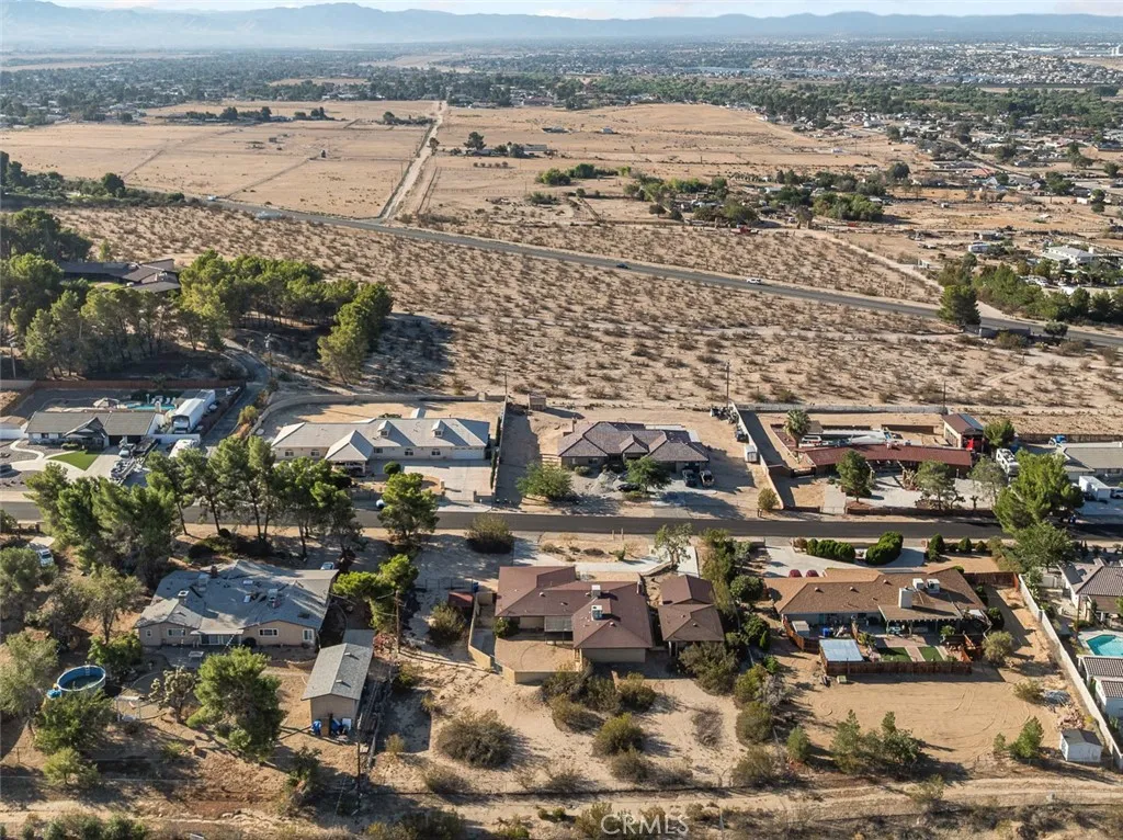 18518 Cocqui, Apple Valley, California 92307 home-pic-15