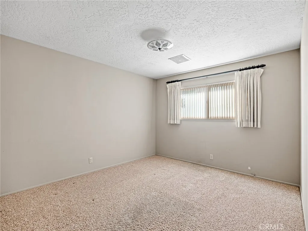 18518 Cocqui, Apple Valley, California 92307 home-pic-31