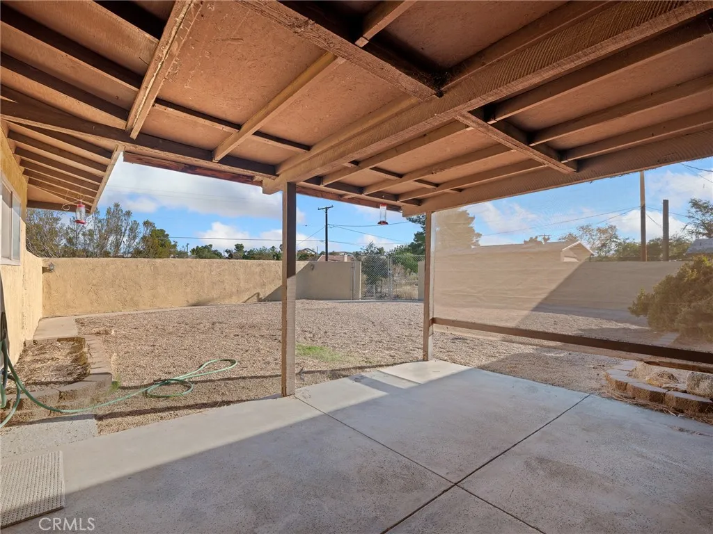 18518 Cocqui, Apple Valley, California 92307 home-pic-52