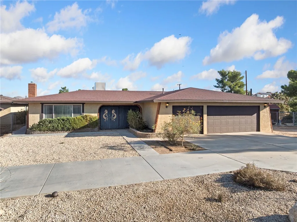 18518 Cocqui, Apple Valley, California 92307 home-pic-2