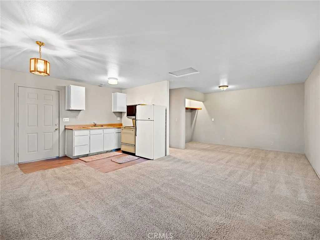 18518 Cocqui, Apple Valley, California 92307 home-pic-42