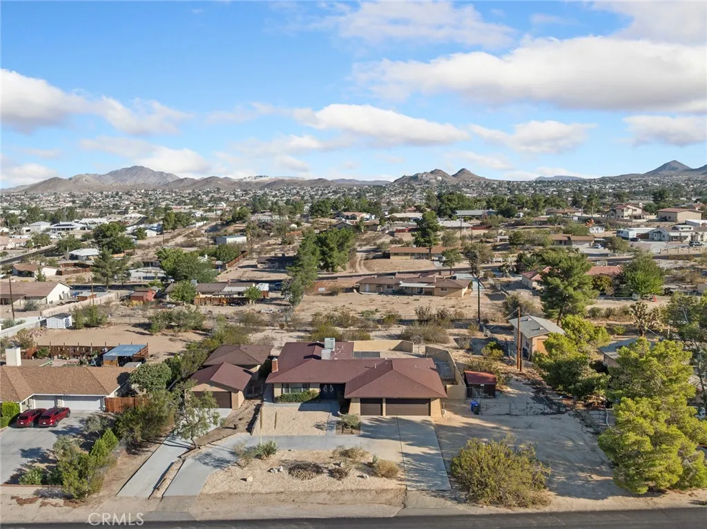 18518 Cocqui, Apple Valley, California 92307 home-pic-12