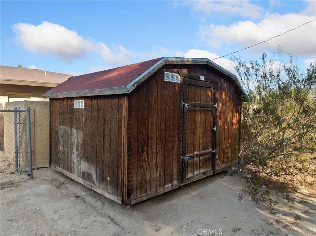 18518 Cocqui, Apple Valley, California 92307 home-pic-7