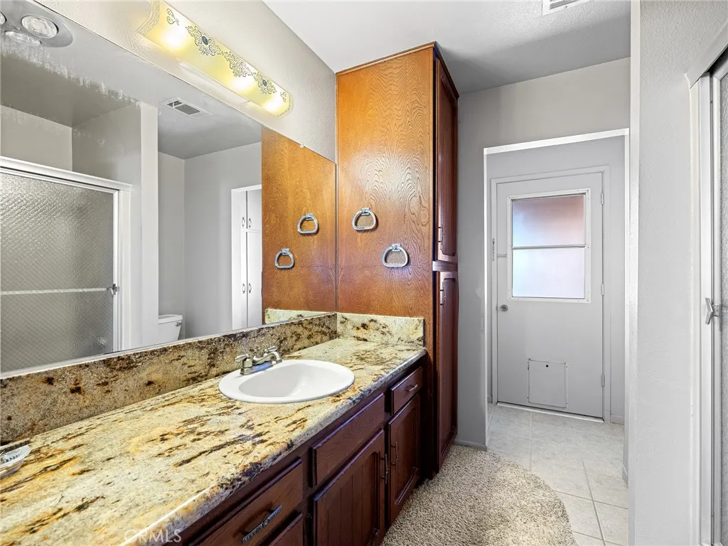 18518 Cocqui, Apple Valley, California 92307 home-pic-27