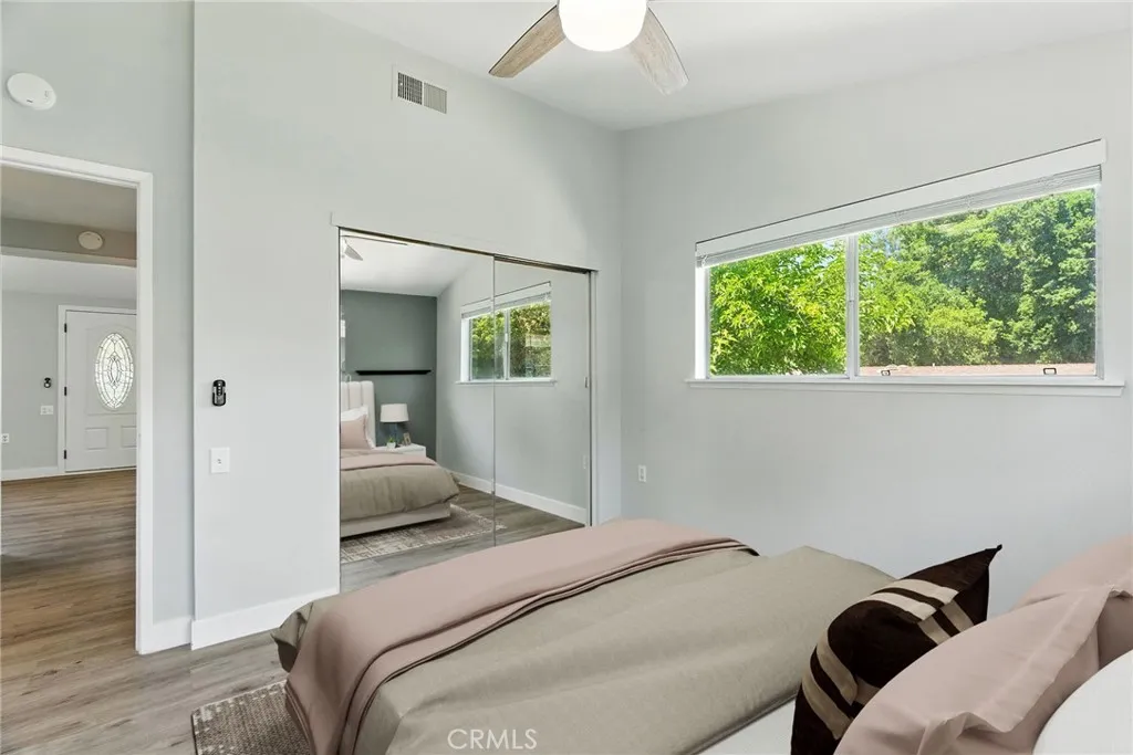 26745 Oak Crossing Rd D, Newhall, California 91321 home-pic-17