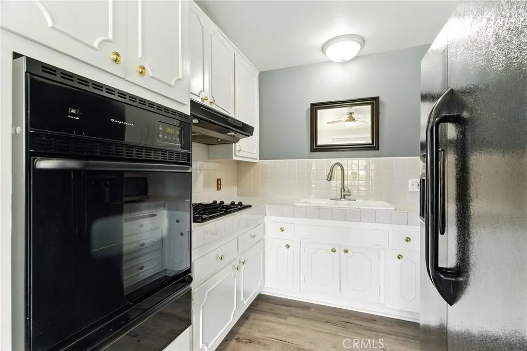 26745 Oak Crossing Rd D, Newhall, California 91321 home-pic-12