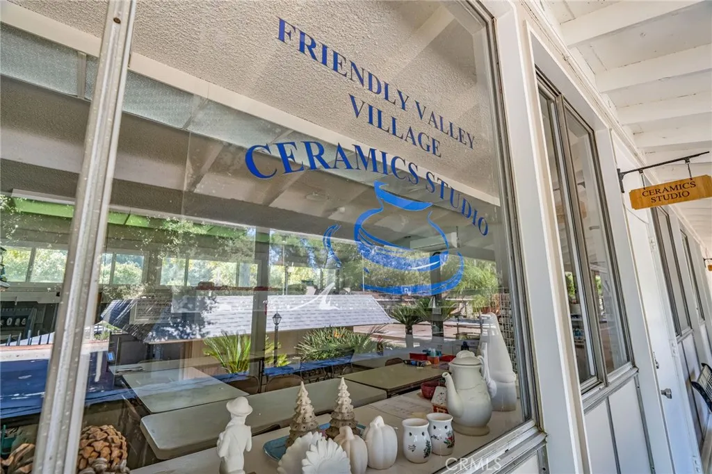 26745 Oak Crossing Rd D, Newhall, California 91321 home-pic-42