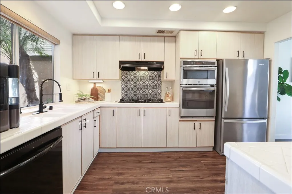 106 Via Athena, Aliso Viejo, California 92656 home-pic-9