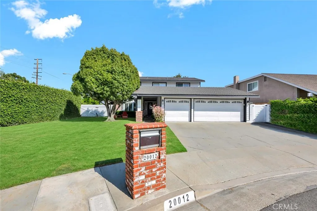 Located at the end of Culdesac