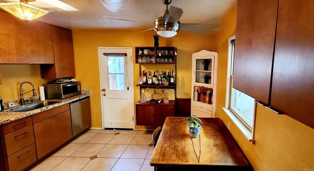 4411 Mcclintock, San Diego, California 92116 home-pic-7