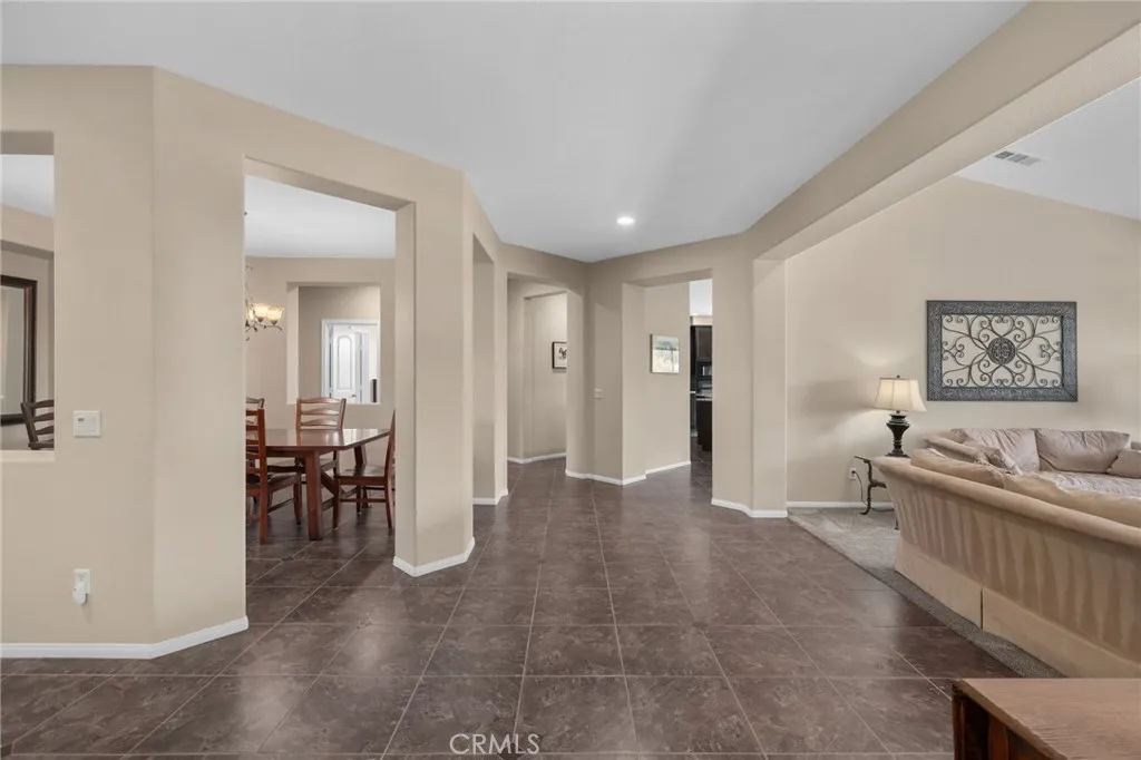 28605 Tracer Court, Riverside, California 92555 home-pic-9