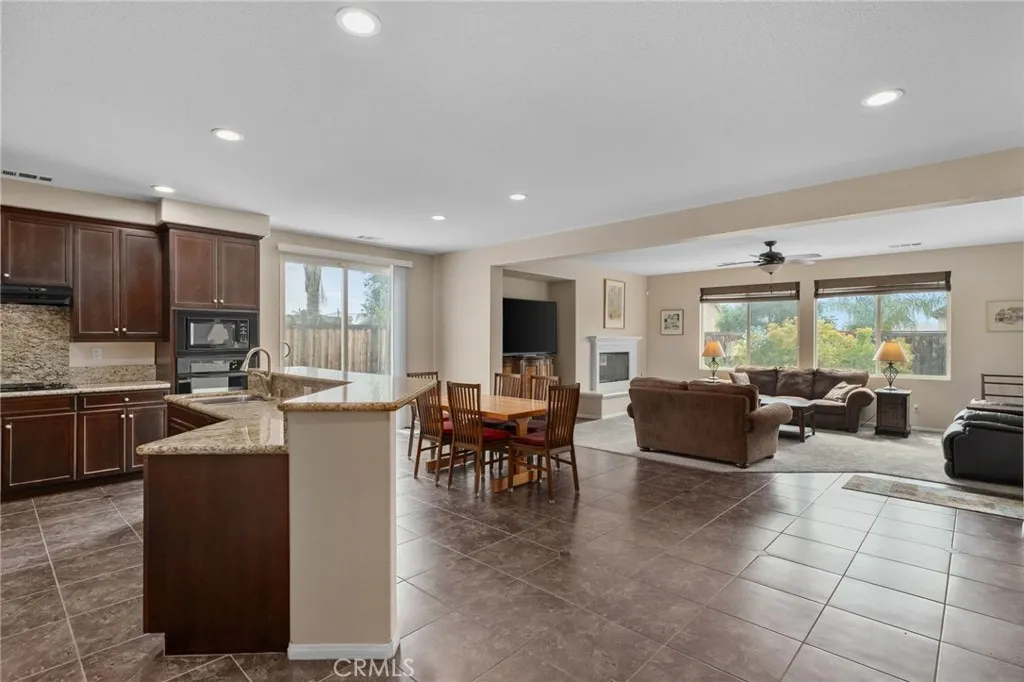 28605 Tracer Court, Riverside, California 92555 home-pic-13