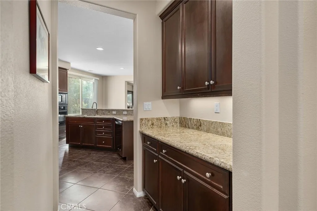 28605 Tracer Court, Riverside, California 92555 home-pic-17