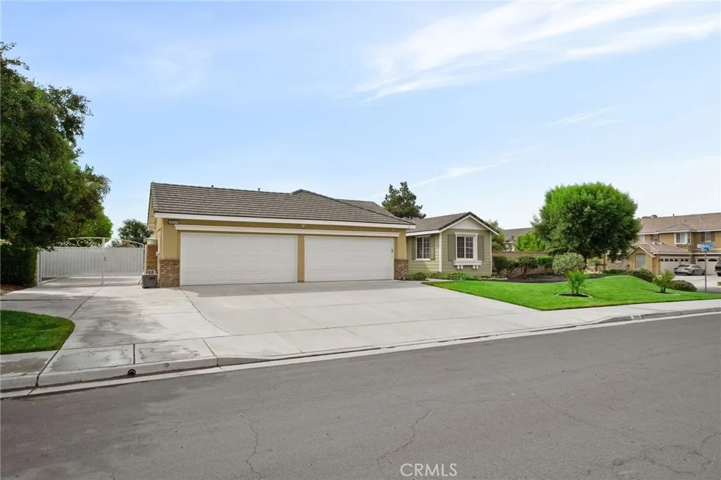 28605 Tracer Court, Riverside, California 92555 home-pic-5