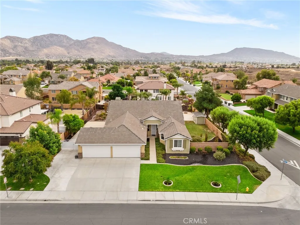 28605 Tracer Court, Riverside, California 92555 home-pic-0