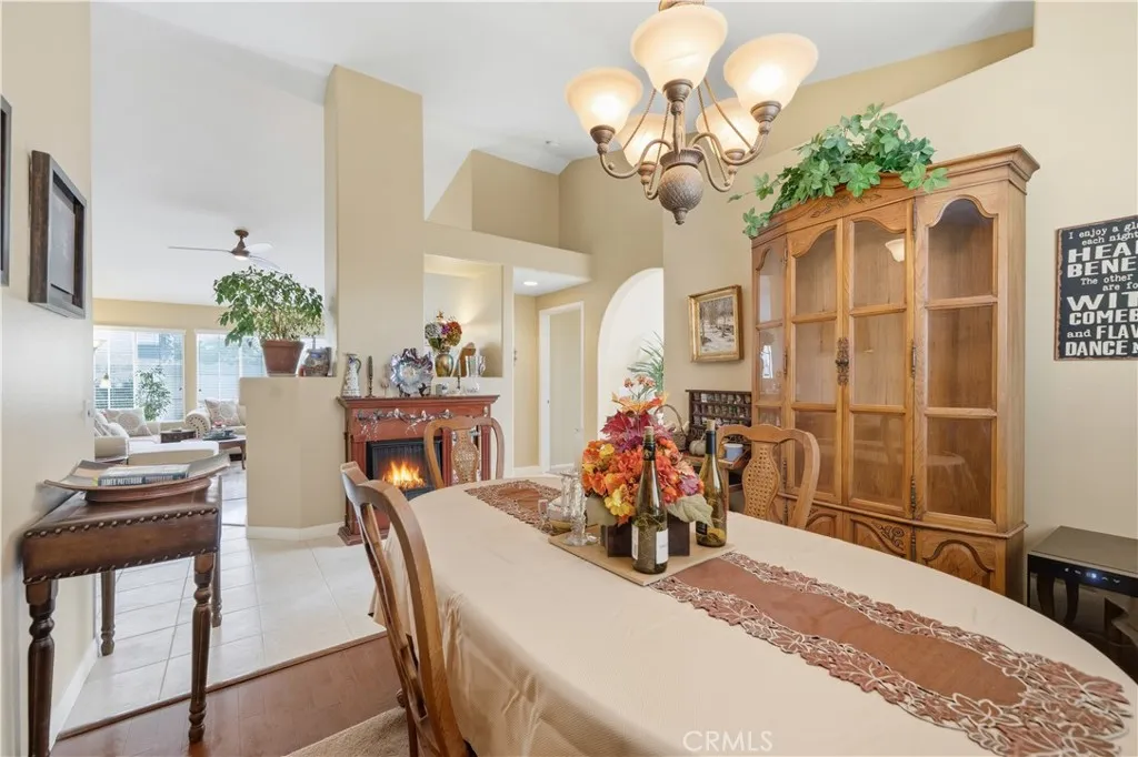 24165 Corte Valente, Murrieta, California 92562 home-pic-10