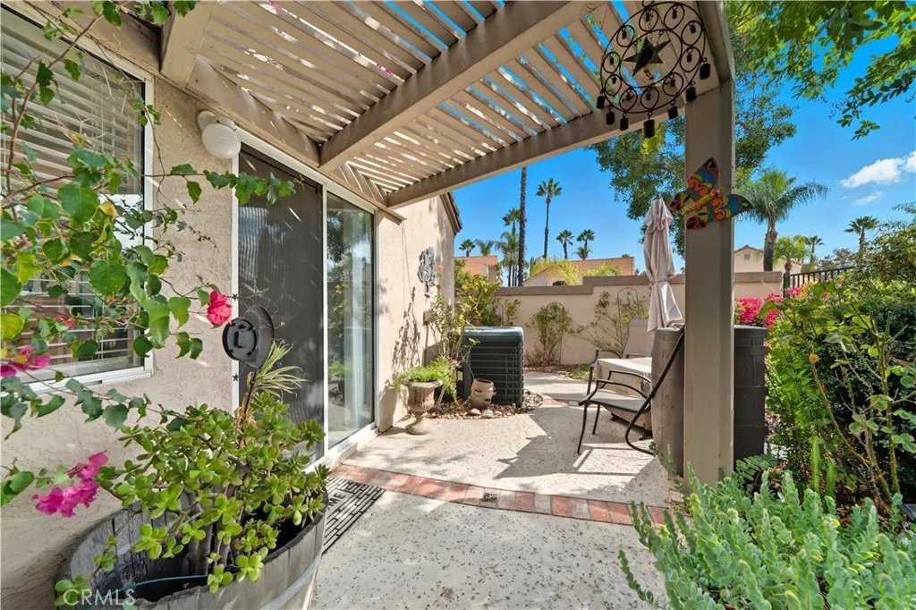 24165 Corte Valente, Murrieta, California 92562 home-pic-26