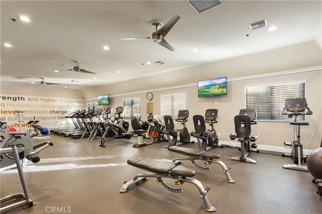 24165 Corte Valente, Murrieta, California 92562 home-pic-39