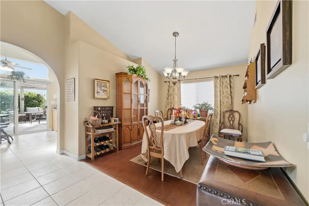 24165 Corte Valente, Murrieta, California 92562 home-pic-8