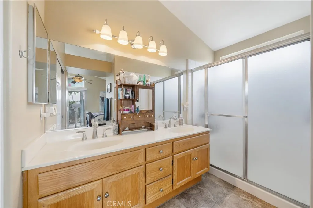 24165 Corte Valente, Murrieta, California 92562 home-pic-21