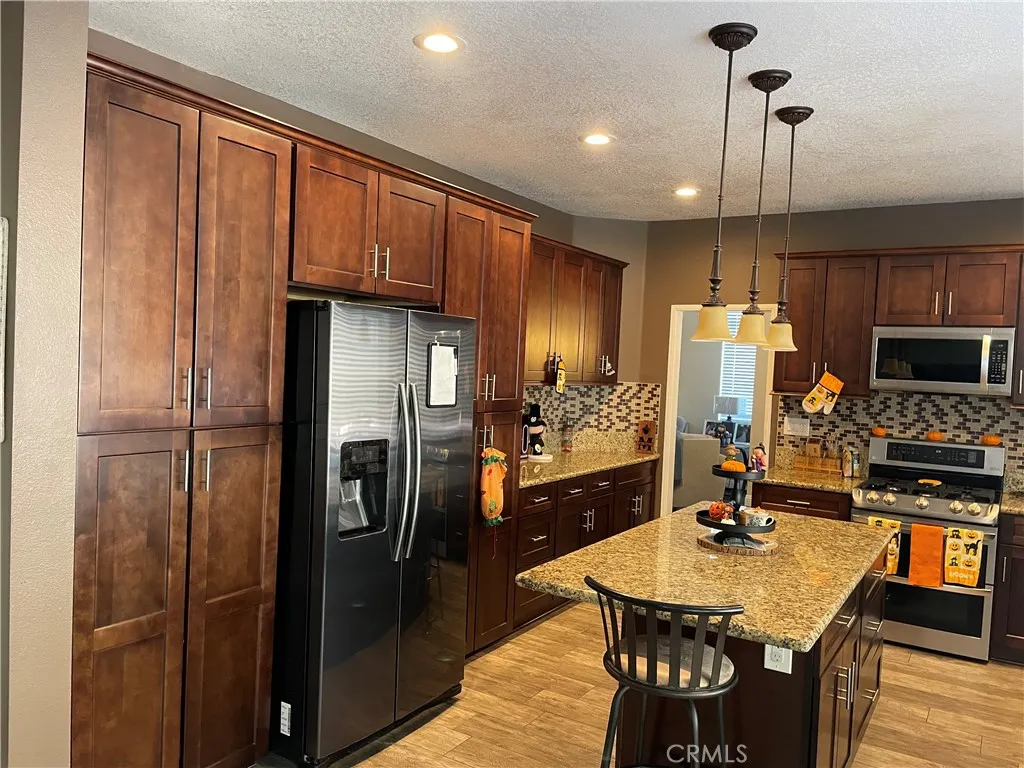 2621 Grove, Corona, California 92882 home-pic-8