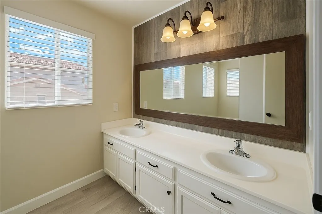 36948 35th E, Palmdale, California 93550 home-pic-15