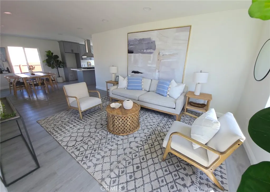 8126 S Gate, South Gate, California 90280 home-pic-0
