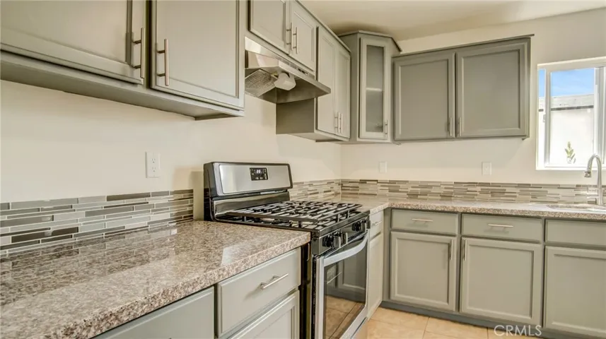 Front Unit Kitchen