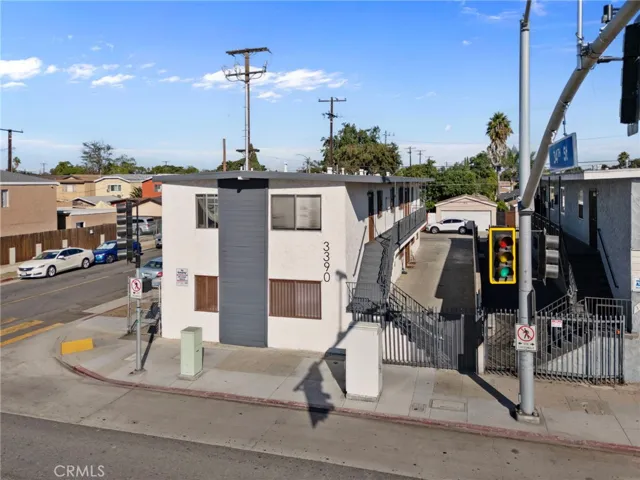 3390 Santa Fe Avenue, Long Beach, California 90810