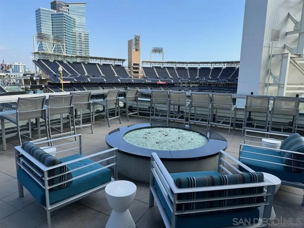 325 7th Ave 1507, San Diego, California 92101 home-pic-33