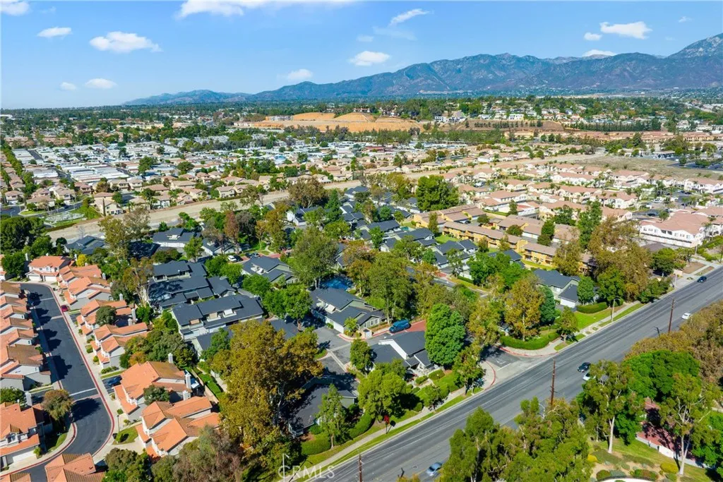8844 Knollwood, Rancho Cucamonga, California 91730 home-pic-22