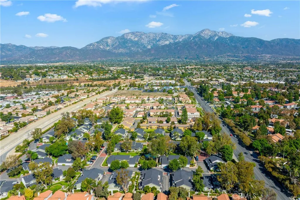 8844 Knollwood, Rancho Cucamonga, California 91730 home-pic-21