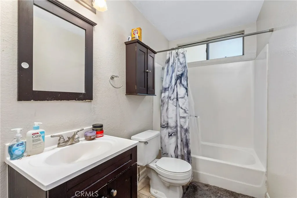8844 Knollwood, Rancho Cucamonga, California 91730 home-pic-18