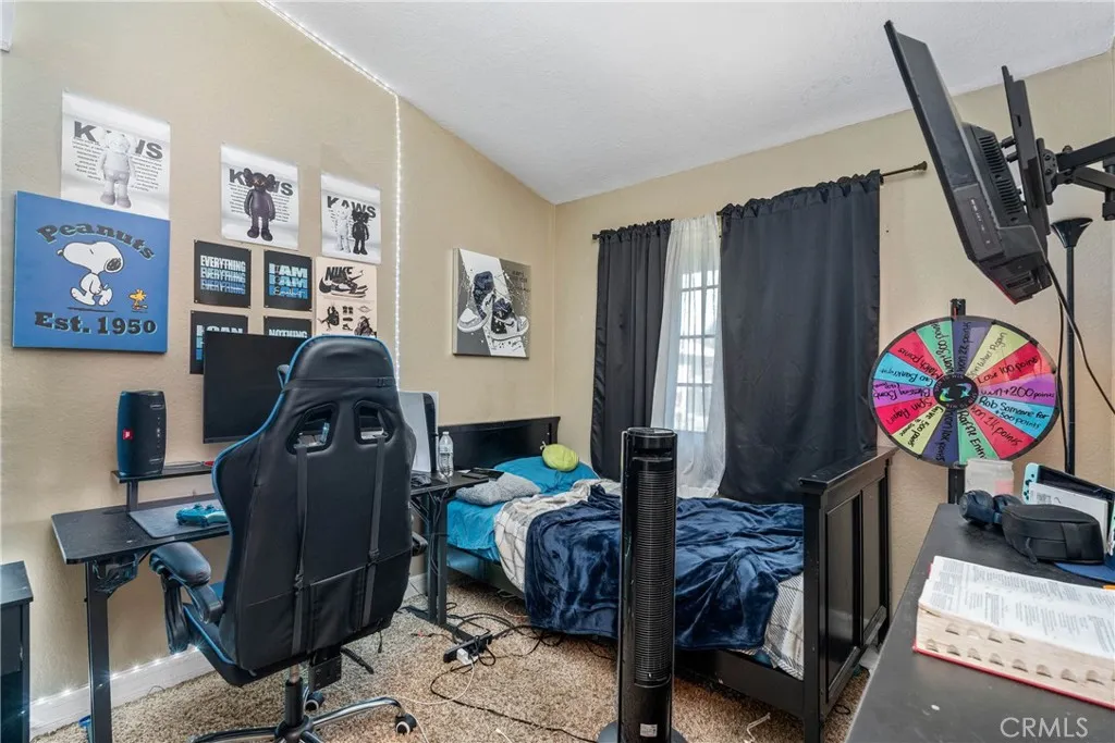 8844 Knollwood, Rancho Cucamonga, California 91730 home-pic-17