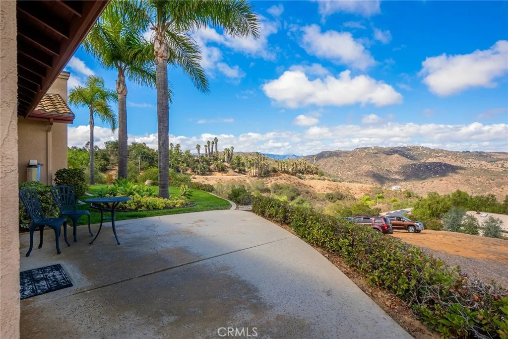 510 Hilbert Drive, Fallbrook, California 92028 home-pic-42