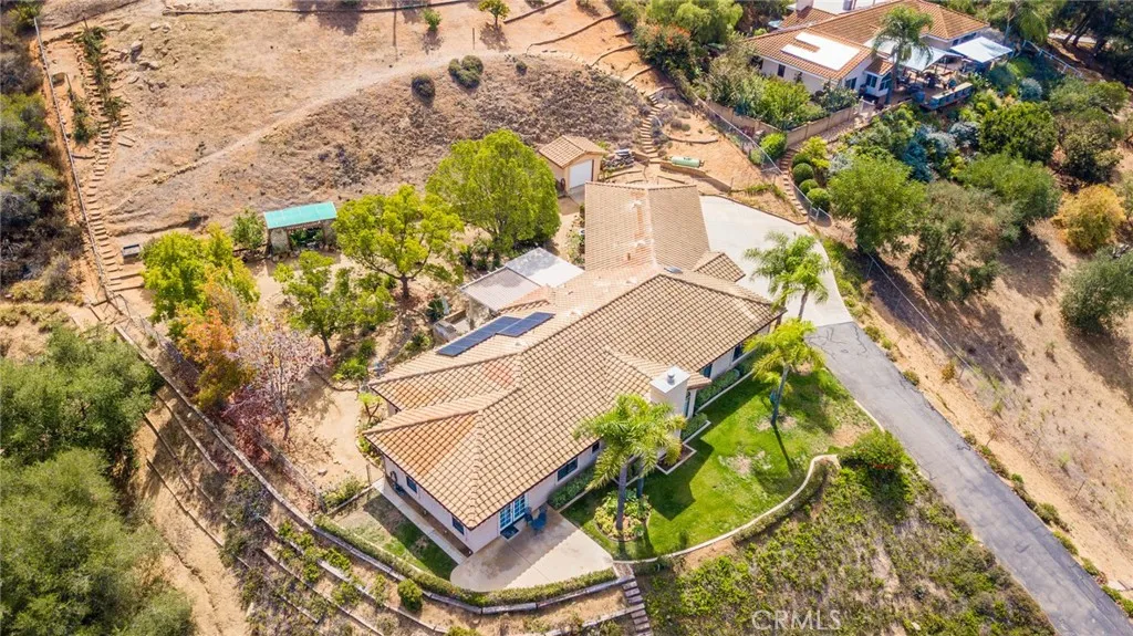 510 Hilbert Drive, Fallbrook, California 92028 home-pic-43