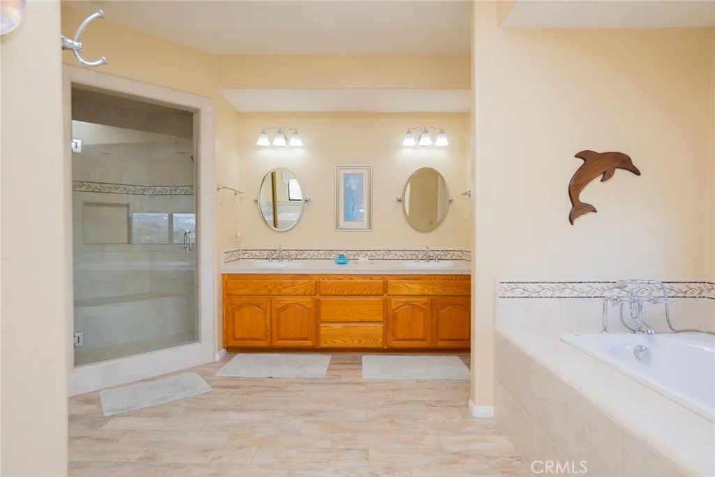 510 Hilbert Drive, Fallbrook, California 92028 home-pic-23