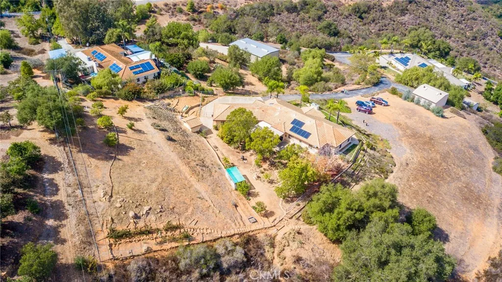 510 Hilbert Drive, Fallbrook, California 92028 home-pic-48