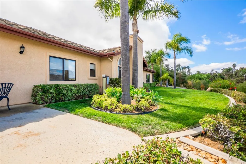 510 Hilbert Drive, Fallbrook, California 92028 home-pic-5