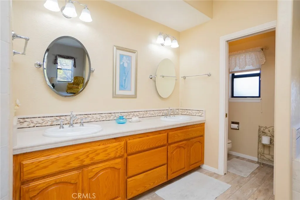 510 Hilbert Drive, Fallbrook, California 92028 home-pic-24