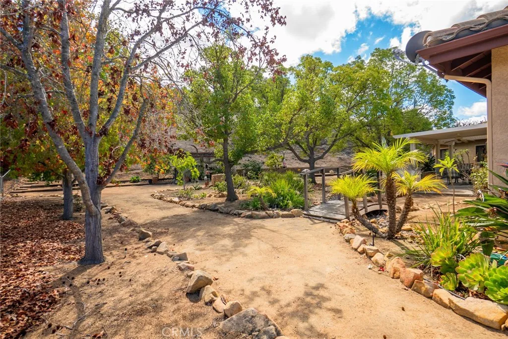 510 Hilbert Drive, Fallbrook, California 92028 home-pic-39