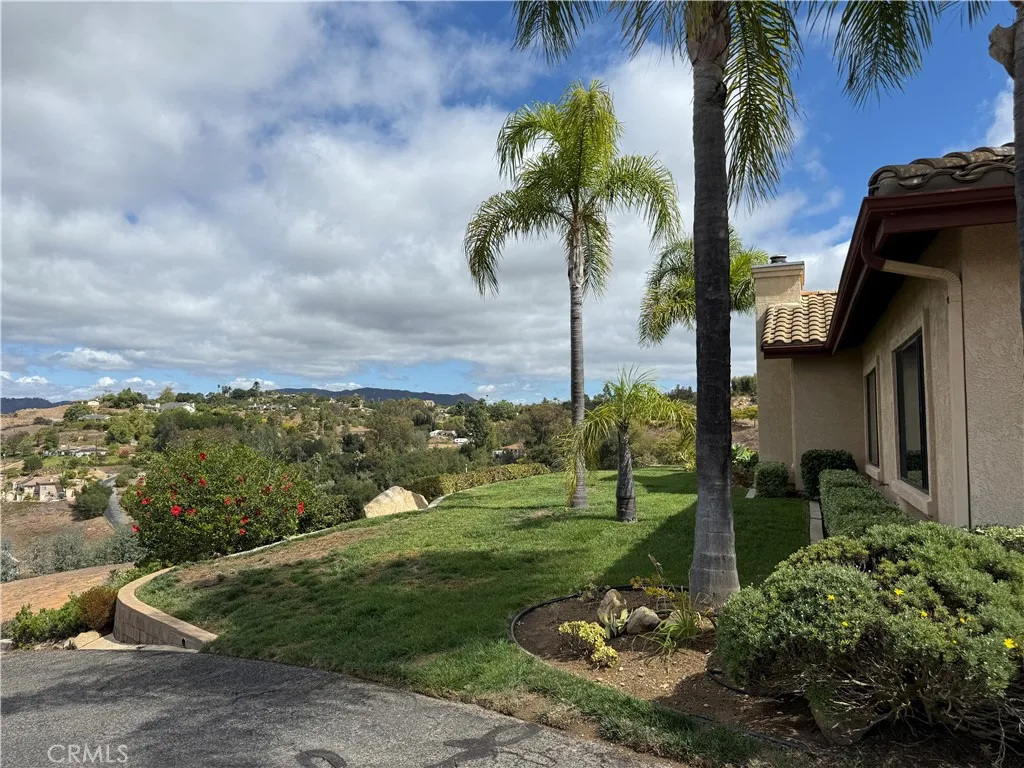 510 Hilbert Drive, Fallbrook, California 92028 home-pic-49