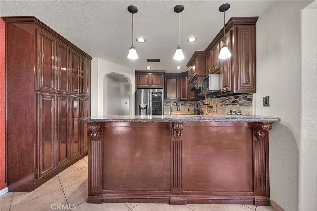 941 W F Street, Colton, California 92324 home-pic-11