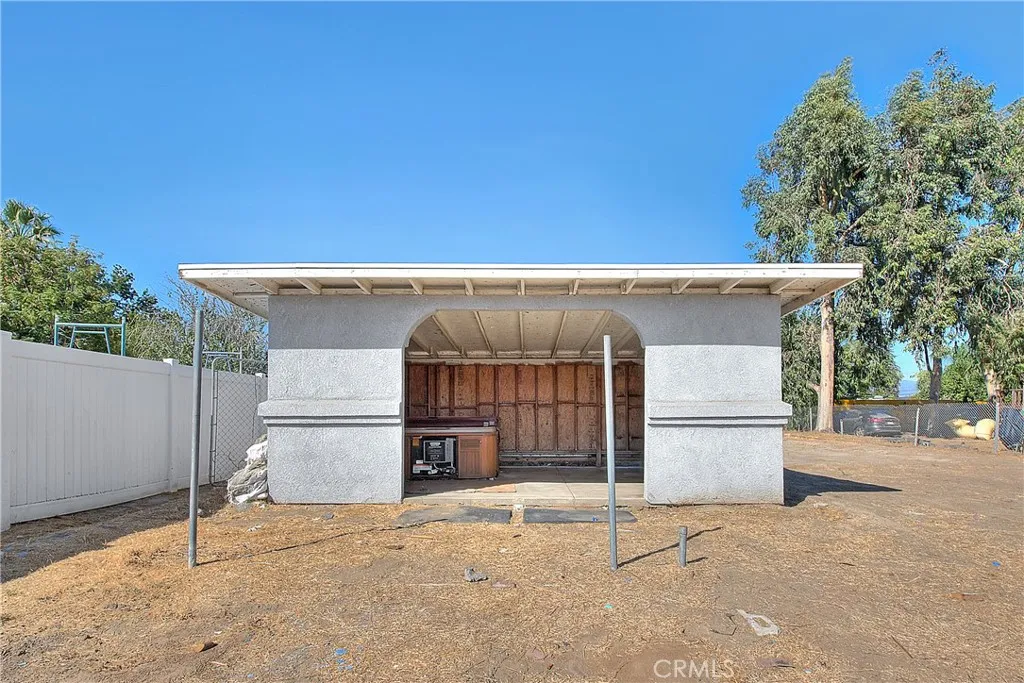 941 W F Street, Colton, California 92324 home-pic-32