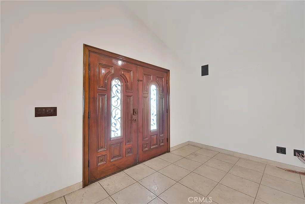 941 W F Street, Colton, California 92324 home-pic-6