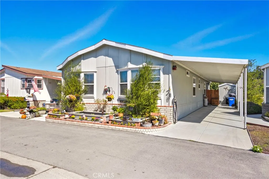4388 E Central Avenue 133, Camarillo, California 93010 home-pic-1