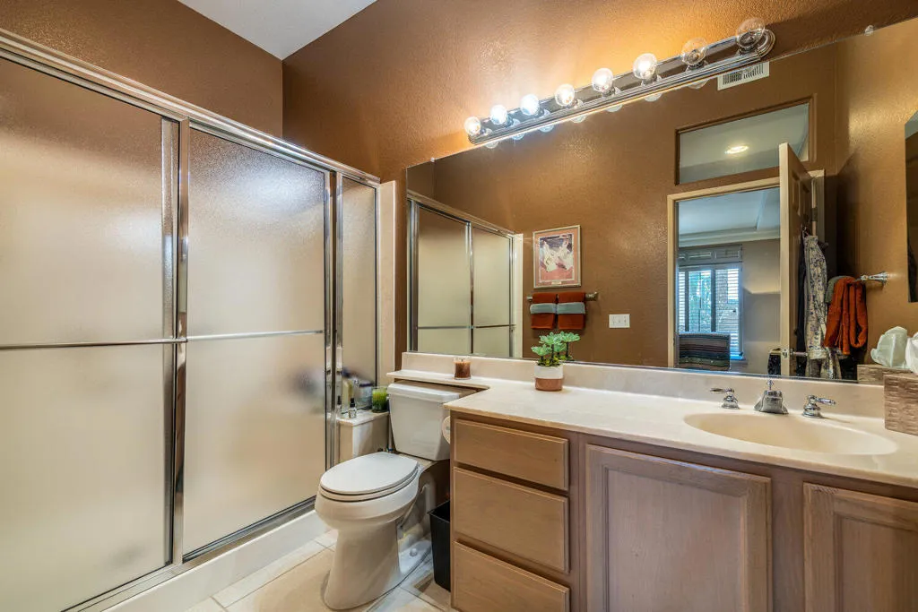 44390 Royal Lytham Drive, Indio, California 92201 home-pic-25