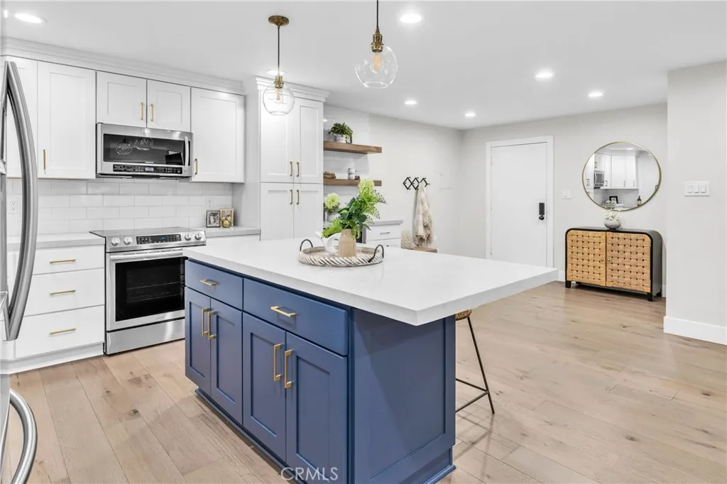 7890 E Spring Street 10f, Long Beach, California 90815 home-pic-0