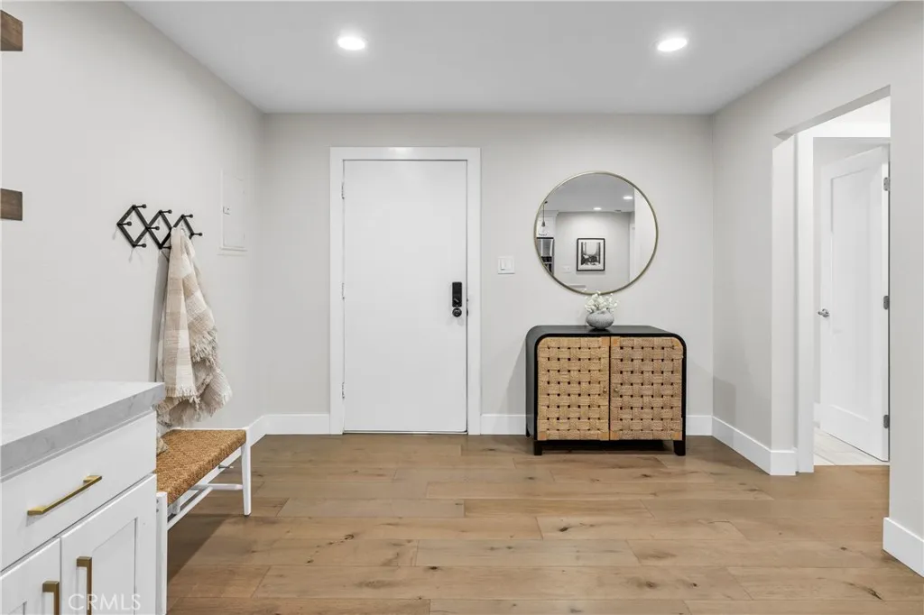 7890 E Spring Street 10f, Long Beach, California 90815 home-pic-5