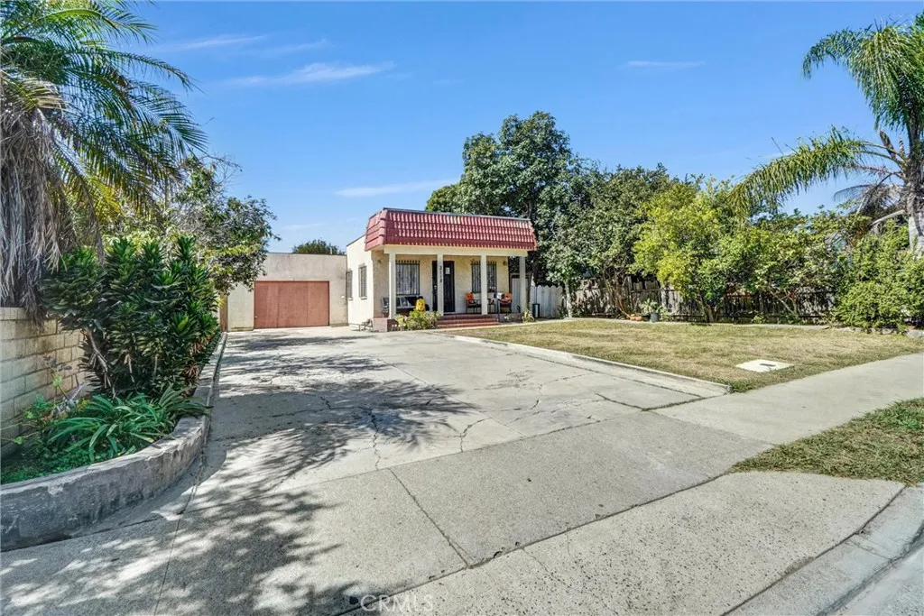 2118 Hickory Street, Santa Ana, California 92707 home-pic-0